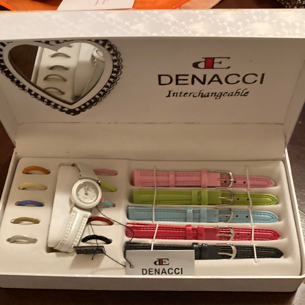 Denacci interchangeable watch